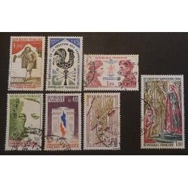 France oblitéré Y et T N° 1770 et plus lot de 7 timbres de 1973 cote 3.40