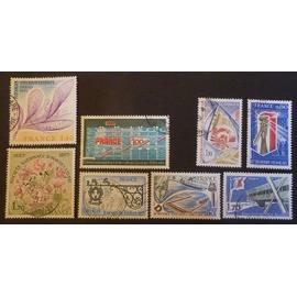 France oblitéré Y et T N° 1922 et plus lot de 8 timbres de 1977 cote 4.20