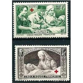 france 1940, tres belle paire croix rouge neuve** luxe, timbres yvert 459 : 80 c + 1 f. vert - "sauve" et 460 : 1 f. + 2 f. gris "pour nos blesses", cote 26 Euros.