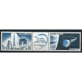lancement du 1e satellite national a hammaguir sahara triptyque 1465a année 1965 n° 1464 1465 vignette centrale yvert et tellier luxe