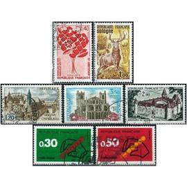 france 1972, beaux timbres yvert 1712 abbaye de charlieu et 1713 cathédrale de narbonne, 1716 donneurs de sang des PTT, 1719 et 1720 code postal, 1725 sologne, 1726 chateau de bazoches oblitérés, TBE.