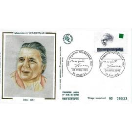 france 1993, très belle enveloppe 1er jour, timbre 2804 marguerite yourcenar, beau portrait soie par guiol, état neuf.