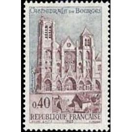 Cathédrale de Bourges année 1965 n° 1453 yvert et tellier luxe