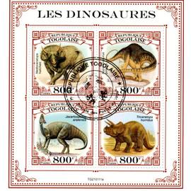 Lot timbres thematique " Animaux Prehistorique 14