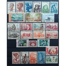 Afrique Occidentale et Équatoriale Française lot de 26 timbres
