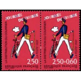 Journée du timbre : les métiers de la poste : la distribution du courrier paire 2793A année 1993 n° 2792 2793 yvert et tellier luxe