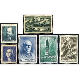 France 1942 / 1943, très beaux timbres neufs** luxe yvert 545 Massenet, 551 blondel, 567 beffroi d