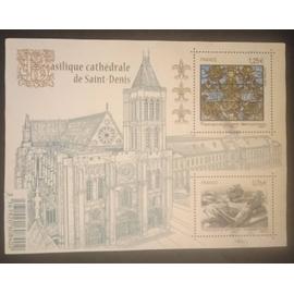 Bloc feuillet 2 timbres basilique cathédrale de Saint Denis